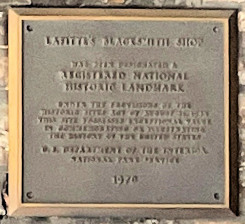 Plaque
